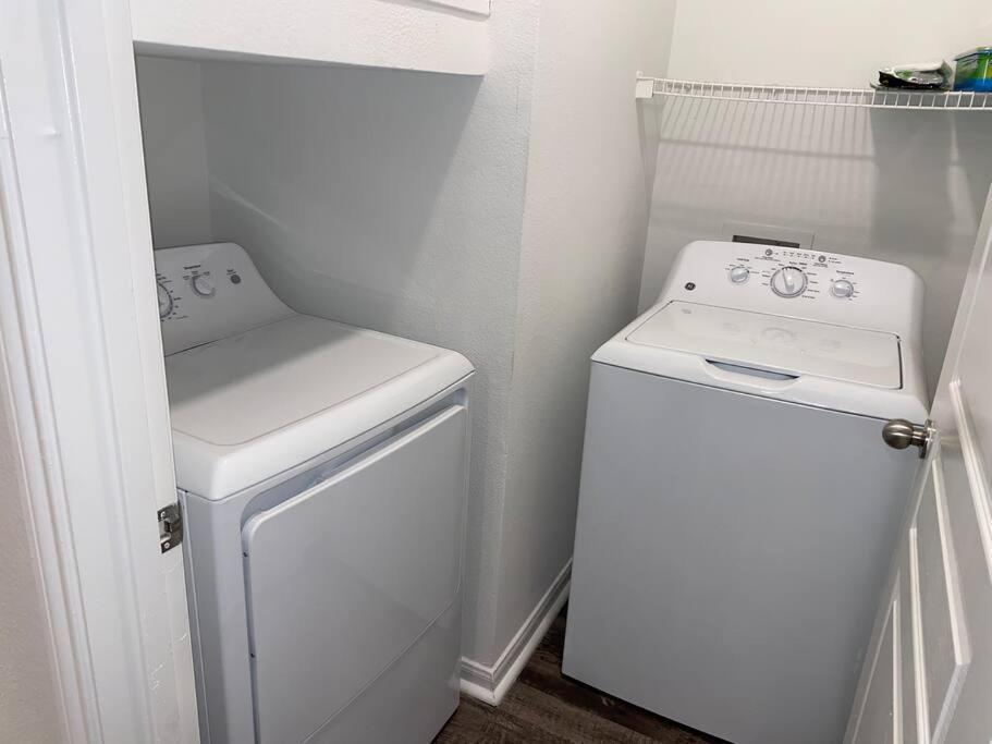 Your Warm Spacious Unit With Pool - Medical Center Houston Exteriér fotografie