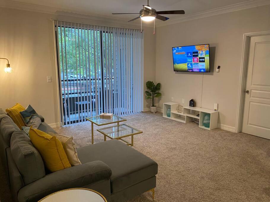 Your Warm Spacious Unit With Pool - Medical Center Houston Exteriér fotografie