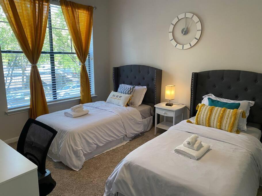 Your Warm Spacious Unit With Pool - Medical Center Houston Exteriér fotografie